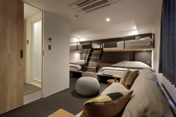 ピースホステル三条