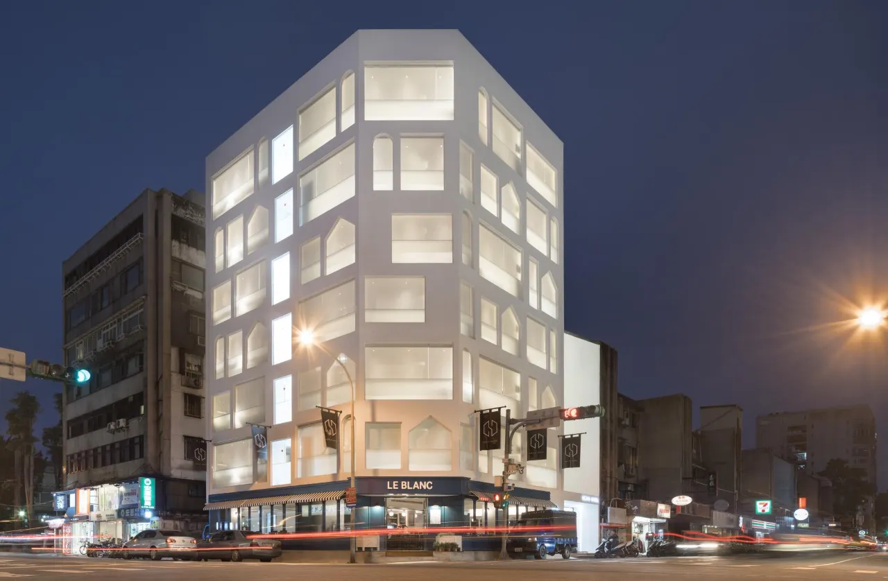 二十輪イン（台北大安館）